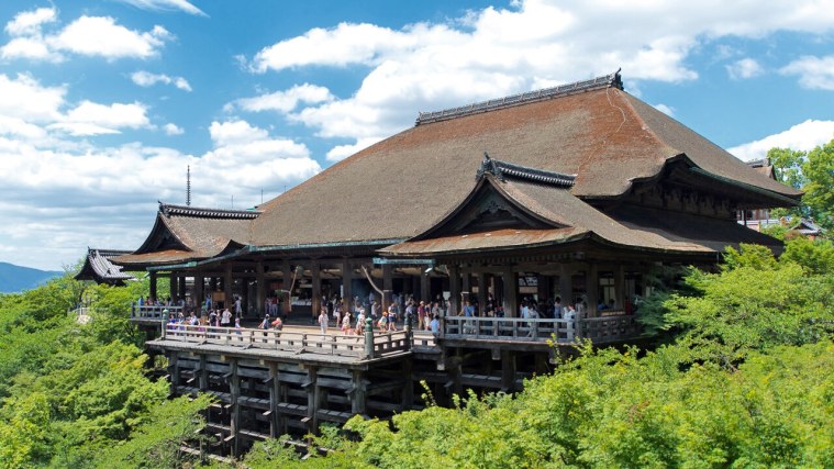 Kyoto: Higashiyama and Gion on Foot