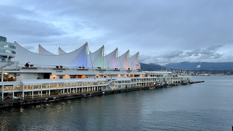 Vancouver Cruise Day Walk