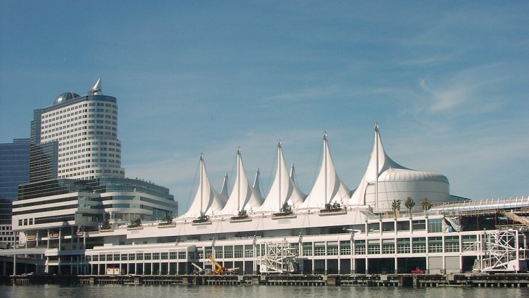 Vancouver Cruise Day Walk