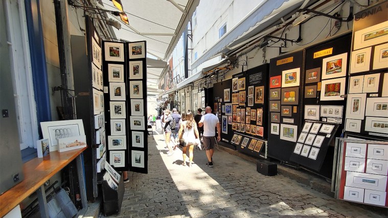 Rue du Tresor - The Artists' Alley