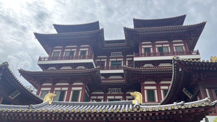 Buddha Tooth Relic Temple - A New Temple in Tang Style