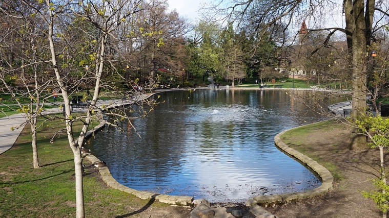 Mirror Lake - A Spring, a Legend and a Retired Tradition