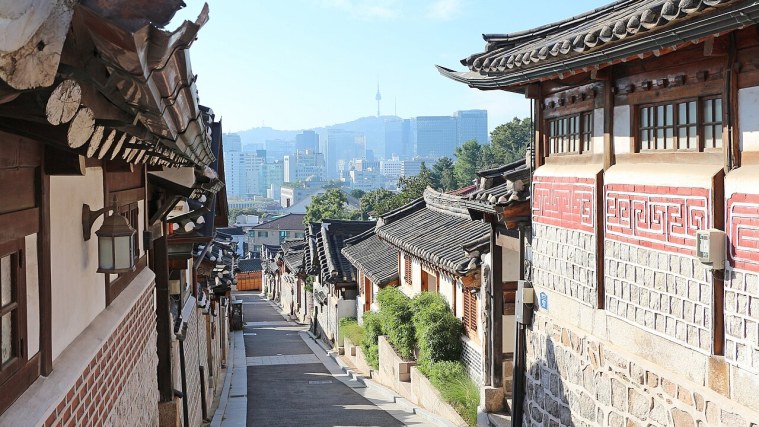 Bukchon Hanok Village - Living Lanes Between Two Palaces
