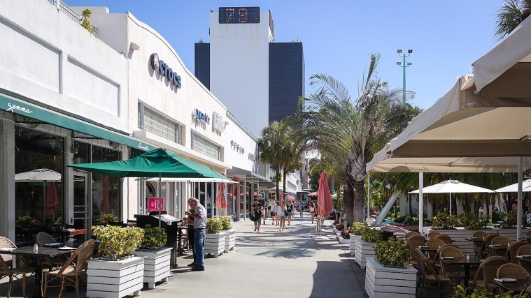 Lincoln Road - Morris Lapidus's Open-Air Mall