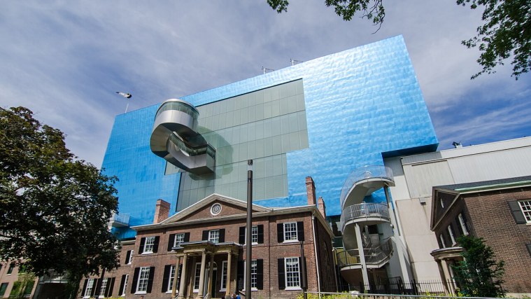 Art Gallery of Ontario - Gehry Comes Home