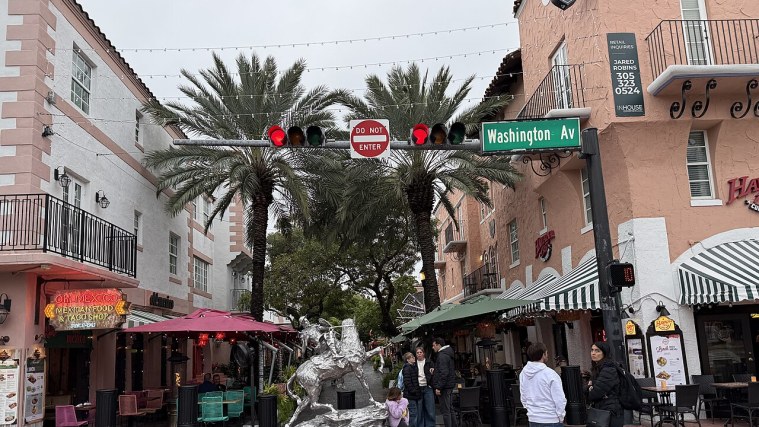 Espanola Way - A Spanish Village Dream
